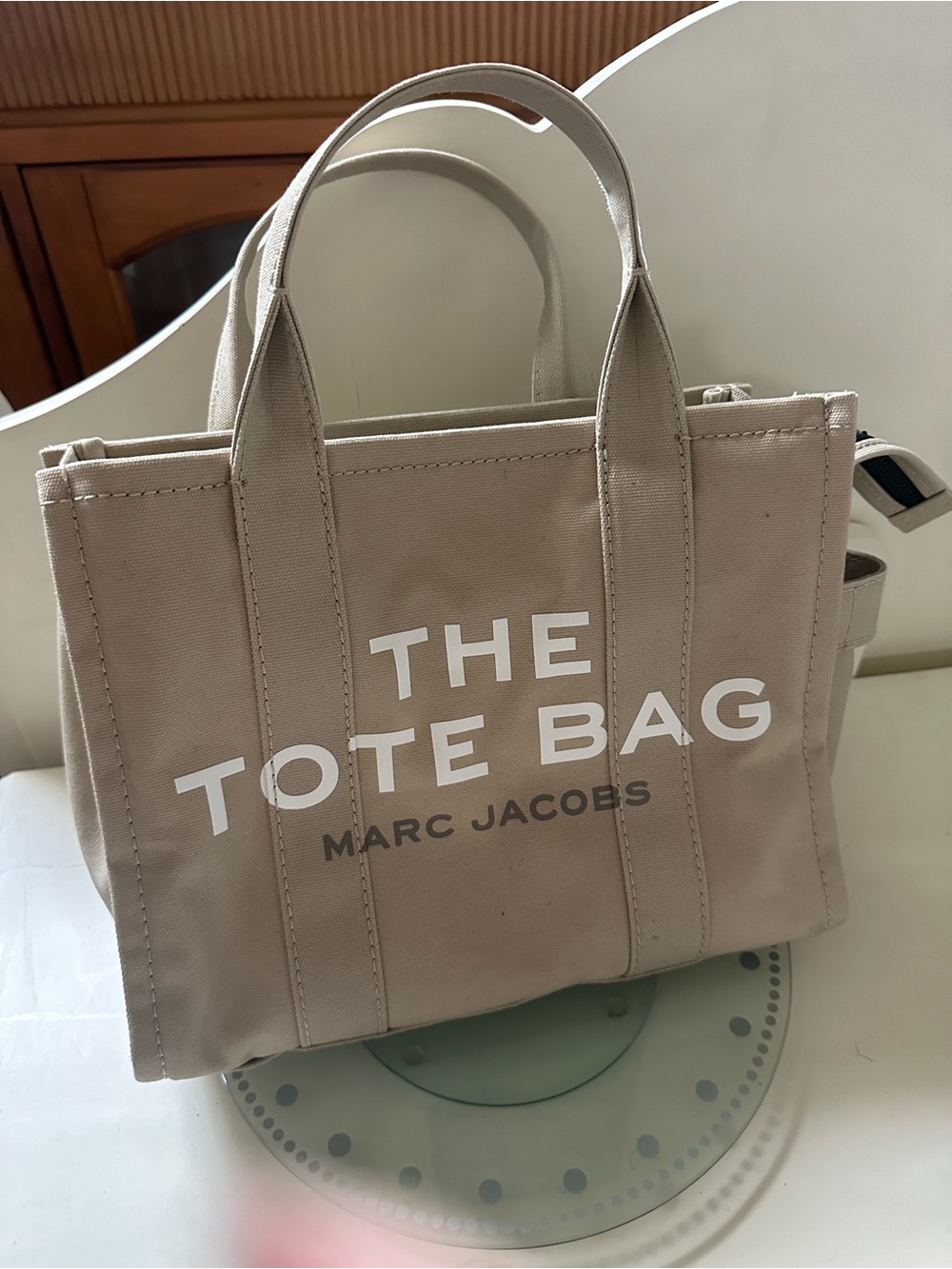 Marc Jacobs The Tote Bag in Beige